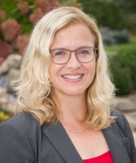 dr cynthia carlsson headshot